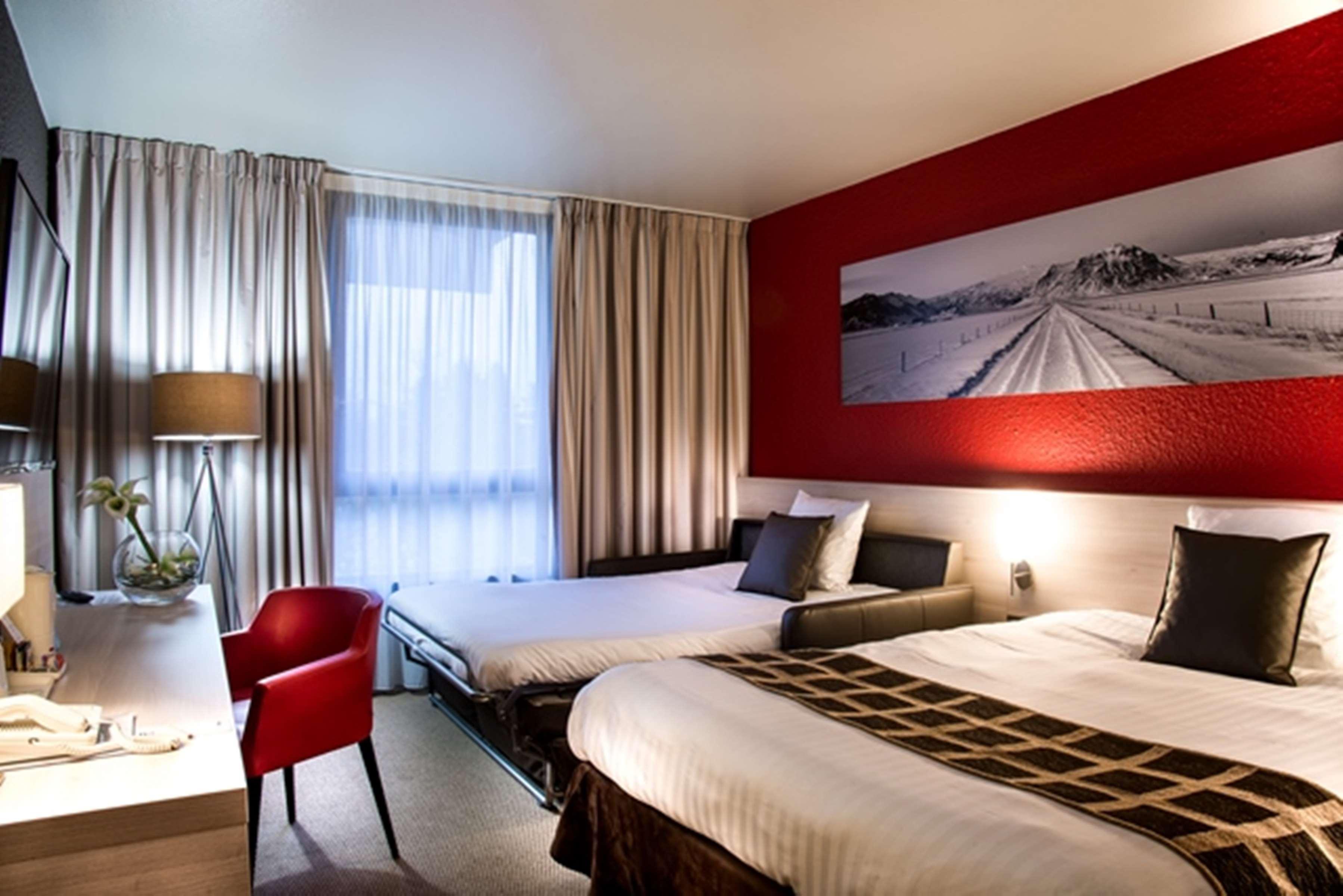 เบสต์ เวสเทิร์น แซ็ง-เอเตียน แอโรปอร์ Hotel อ็องเดรซิเยอซ์-บูเตยง ภายนอก รูปภาพ