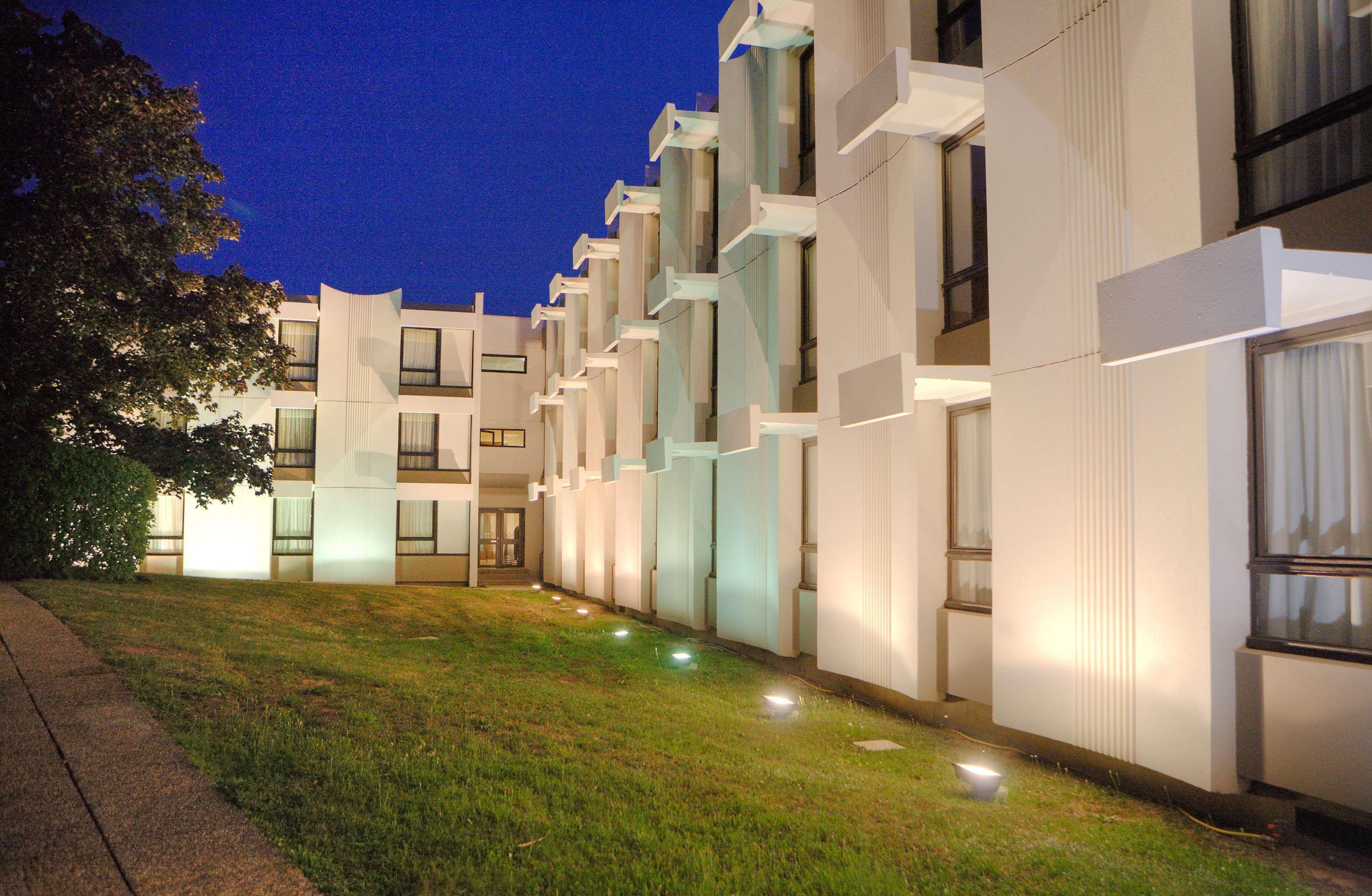 เบสต์ เวสเทิร์น แซ็ง-เอเตียน แอโรปอร์ Hotel อ็องเดรซิเยอซ์-บูเตยง ภายนอก รูปภาพ