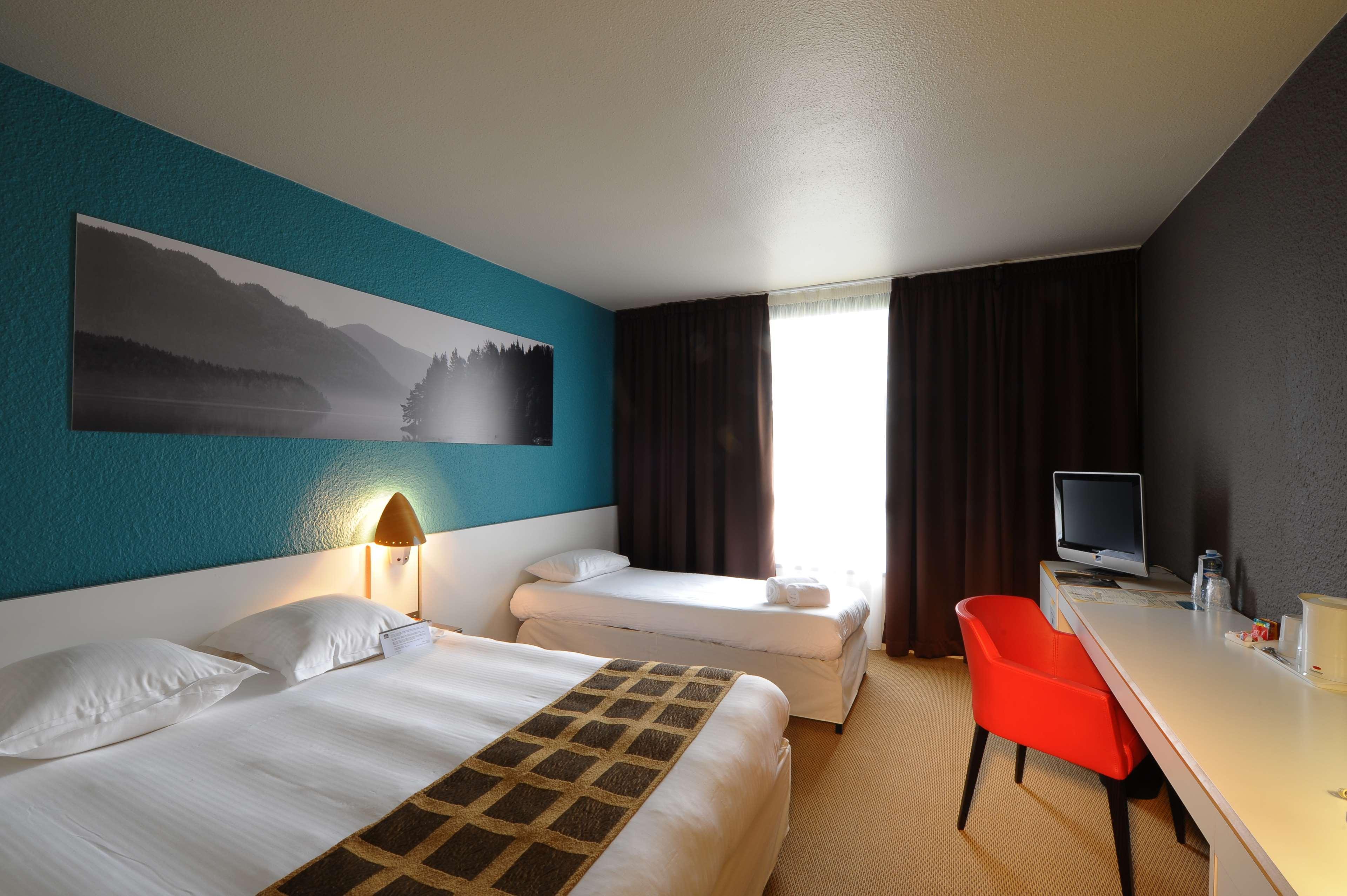 เบสต์ เวสเทิร์น แซ็ง-เอเตียน แอโรปอร์ Hotel อ็องเดรซิเยอซ์-บูเตยง ภายนอก รูปภาพ