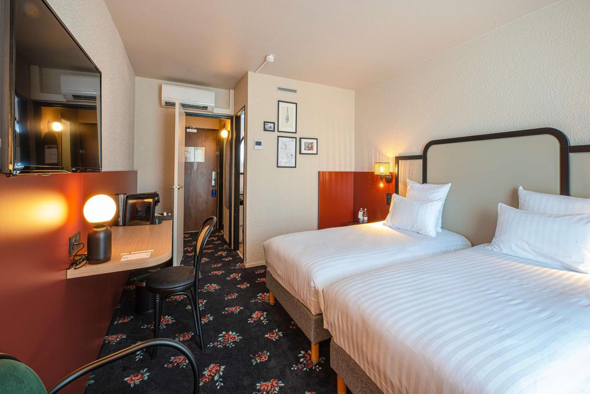 เบสต์ เวสเทิร์น แซ็ง-เอเตียน แอโรปอร์ Hotel อ็องเดรซิเยอซ์-บูเตยง ภายนอก รูปภาพ